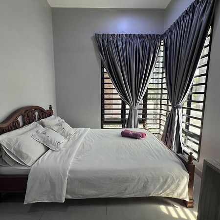 Nurbayu Chalet, Kemaman كوانتان المظهر الخارجي الصورة